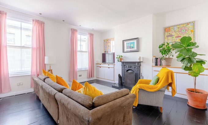 Leabridge Apartment | Trendy 3BD Flat, Heart of Hackney