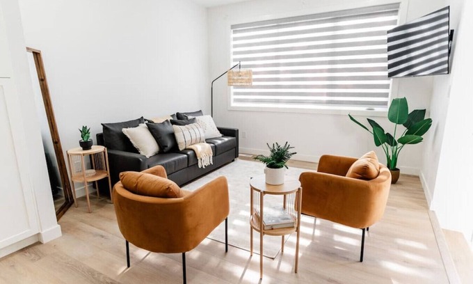 Winnipeg House | Trendy & Central | New Home