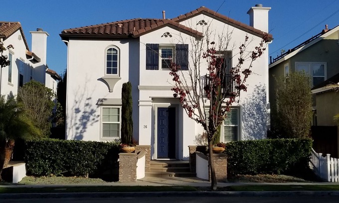 Ladera Ranch House | Trendy Serenity - Cozy Farmhouse Vibe