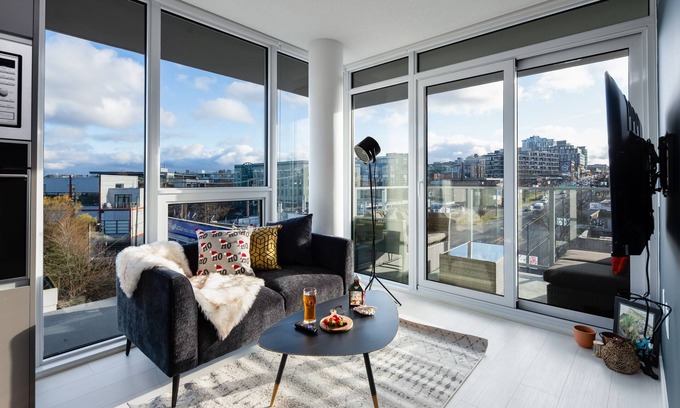 Mount Pleasant Apartment | Trendy Two Bedroom with Parking Olympic Village