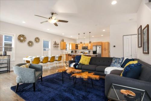 Highland House | Trendy Upscale Highlands Home 4 bedrooms Sleeps 10