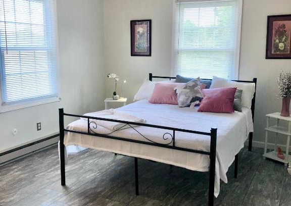Bloomington House | Trestle Creek Farm- farmhouse suite