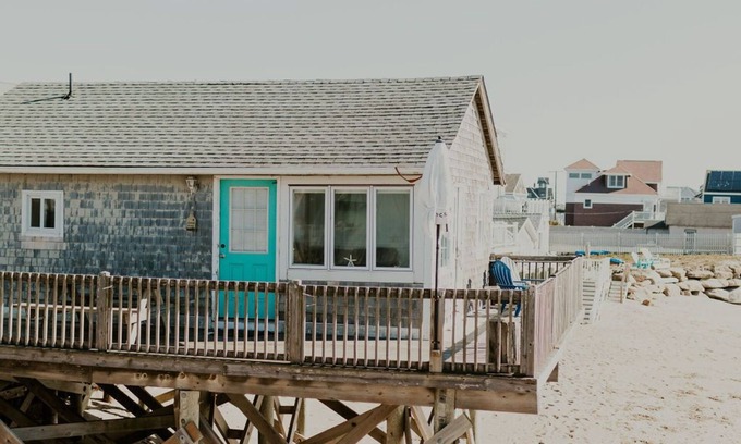 Matunuck House | Trestles Beach Front Cottage