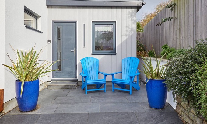 Trevone Apartment | Trevone, Padstow-Modern Apartment minutes from sandy beach and SW coast path