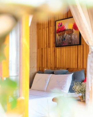 Phuong 10 Hotel | Triệu đoá hồng-Nhà Xinh Rosé