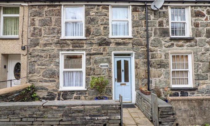 Manod House | Trigfa