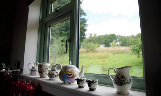 Berkhamsted Cottage | Tring Grange Cottage - Sleeps 2 - Onsite Parking