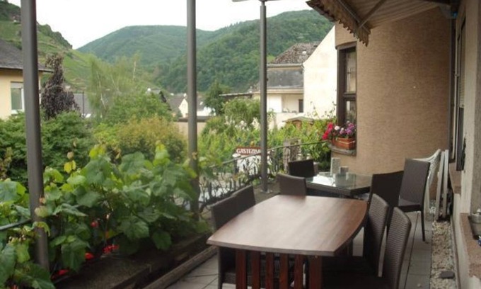 Kaimt Bed & Breakfast | Triple Room Shower/WC/Balcony - Winzerhaus Haas-Lenz