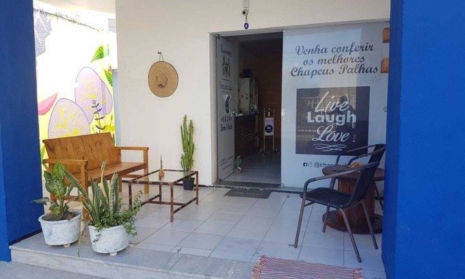 Aldeota House | Triple room with private bathroom, Wi-Fi, air conditioning and TV.