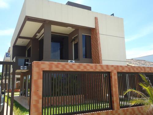 Guaratuba House | Triplex de veraneio em Guaratuba