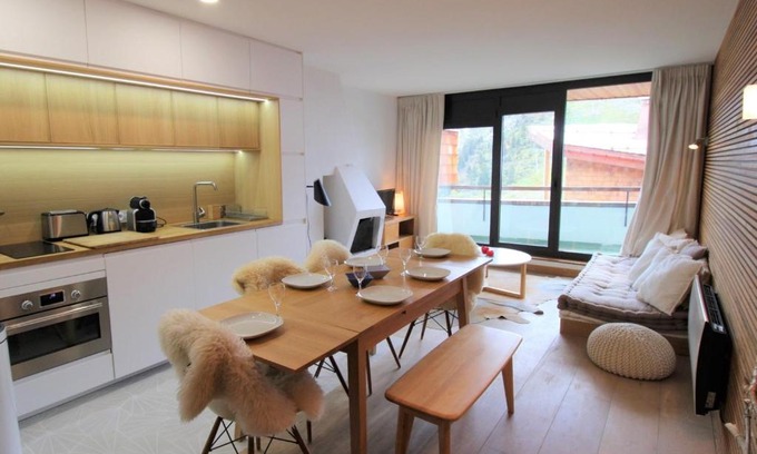 Avoriaz Apartment | Triplex rénové aux Dromonts, Avoriaz - 6/7 pers, 3 ch, balcon, proche centre village - FR-1-633-38