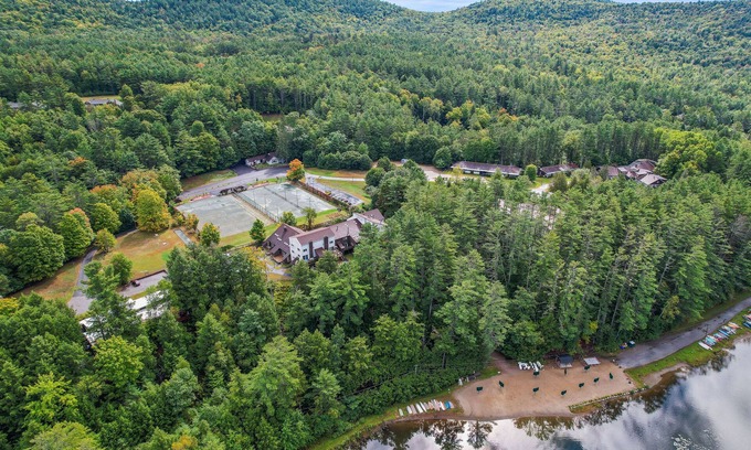 Chestertown Condo | Tripp Pond Retreat, Unit E | Condo in Warrensburg