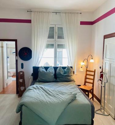 Troisdorf-West Apartment | Troisdorf - City - EG - 58 Qm - 1 bis 3 Schlafplätze