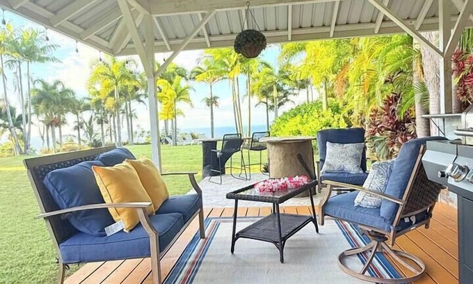 Hakalau Apartment | Tropical 1BR Hideaway w/Balcony near surf Beaches