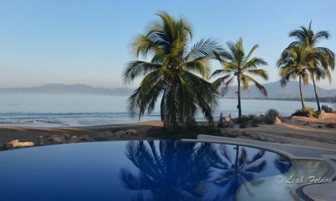 Barra de Potosi Villa | Tropical Beachfront Beauty in Barra de Potosi