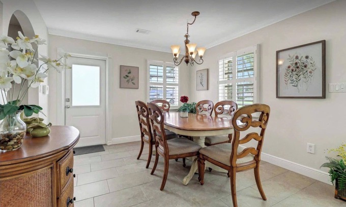 Highland Pines Villa | Tropical Breeze Villa 3BRs