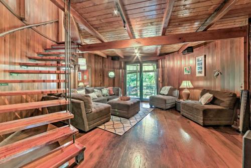 Keaau House | Tropical Cabana with Deck, Hot Tub and Lush Scenery!