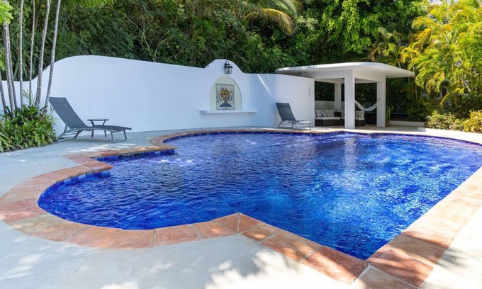 Florida House | Tropical family haven with pool