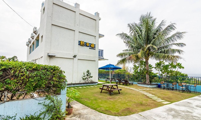 Liuqiu Bed & Breakfast | Tropical Island B&B