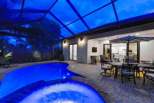 Naples Park House | Tropical Oasis I