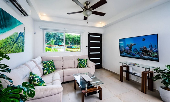 Villarreal House | Tropical Paradise - Casa Jacarandas #8