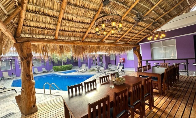 Jaco Hotel | Tropical Paradise