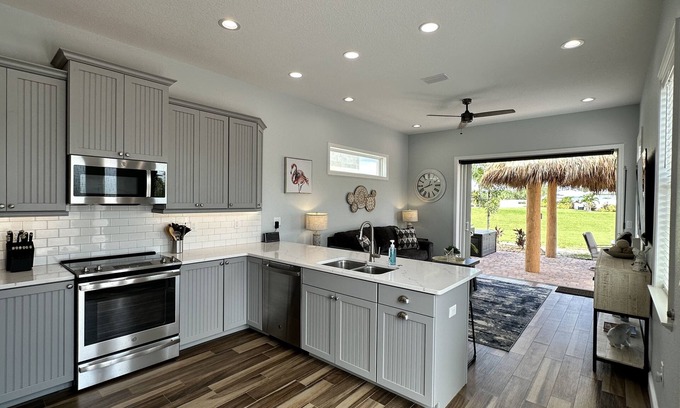 Polk City Resort | Tropical Paradise Rental in Key West-Inspired Gated Resort