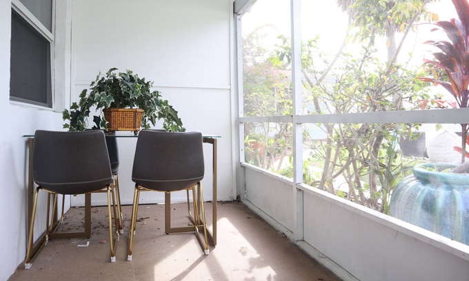 Palm Beach Shores Villa | Tropical Retreat ** 2 BR ** Singer Island