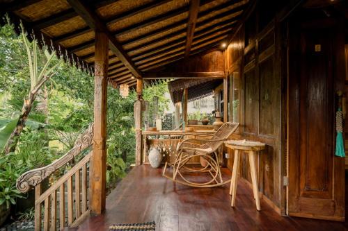 Mas Ski Chalet | Tropical Traditional Indonesian Wooden Cottage - Beji Mas, Ubud
