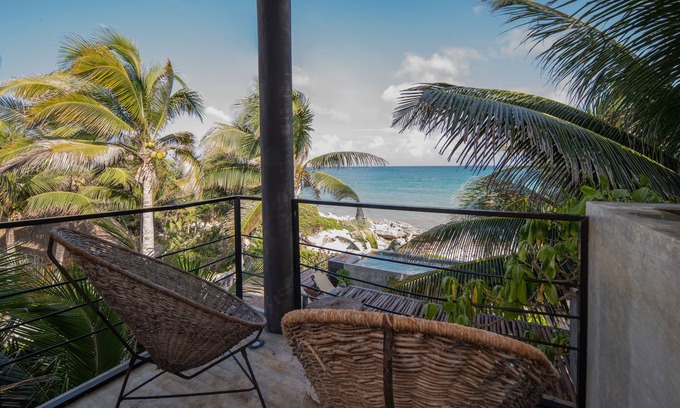 Tulum City Center Hotel | Tropicalito Villa on the Beach