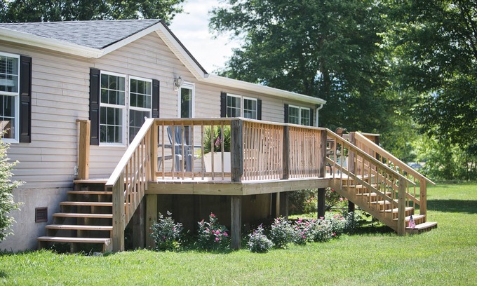 Bristol House | Trout House, 4bd/3ba on the South Holston River