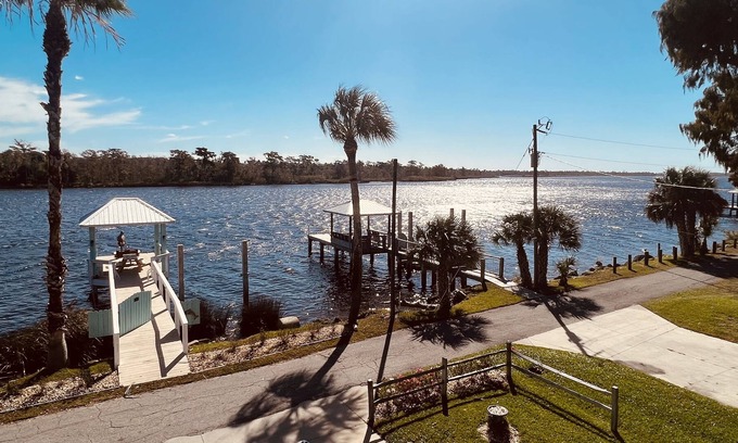 Suwannee House | Trout Key on the Suwannee River