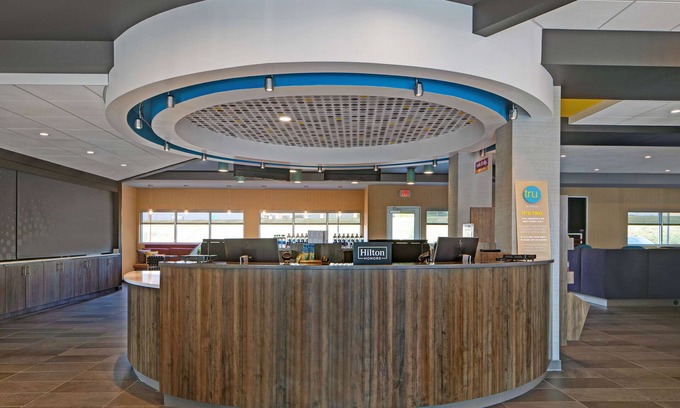 Ashley Oaks Hotel | Tru by Hilton Knoxville West Turkey Creek