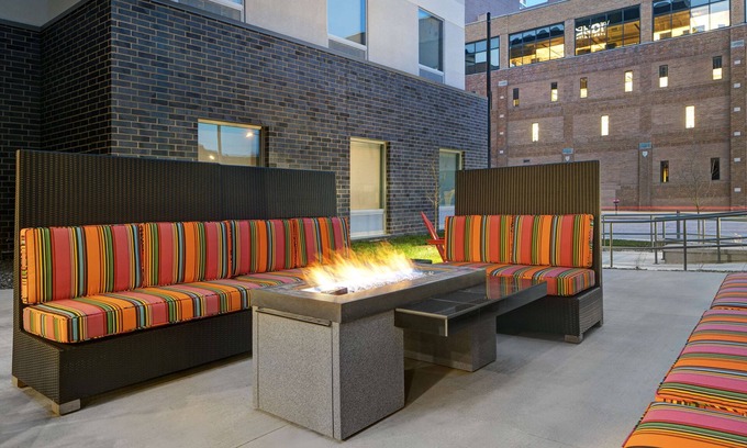 East Town Hotel | Tru By Hilton Milwaukee Downtown, WI
