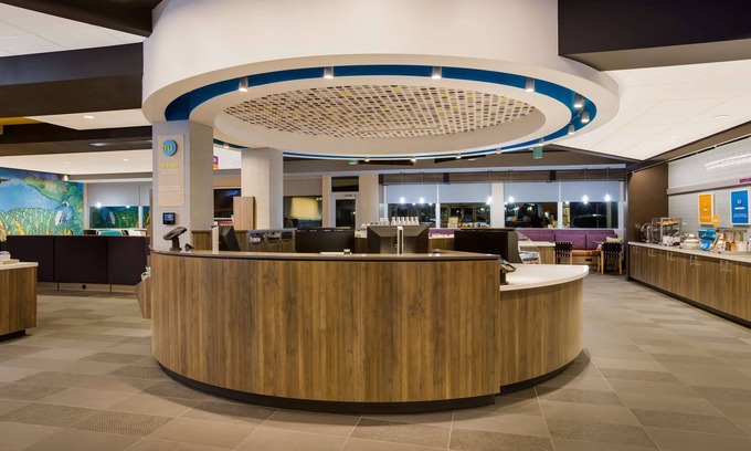 Traverse City Hotel | Tru By Hilton Traverse City