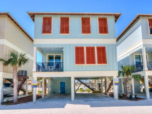 Gulf Shores House | TRUE BLUE-Coastal cottage-3 min walk to beach! POOL!