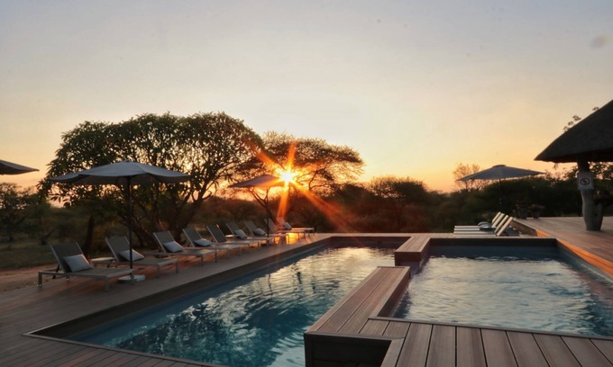 Hoedspruit Cabin | Tshukudu Game Lodge