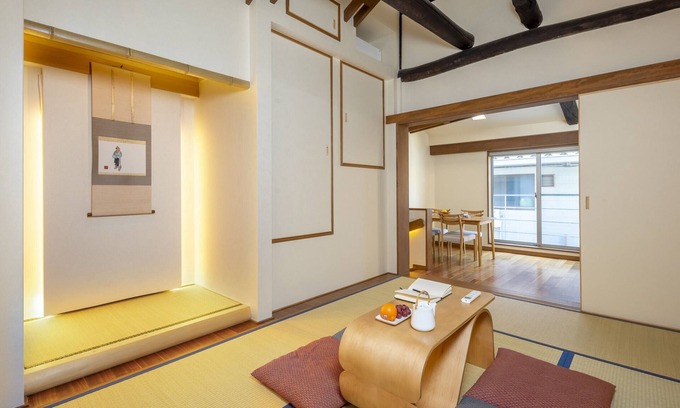 Sannenzaka Ninenzaka Ski Chalet | Tsukinowacho - Exquisite machiya with modern design