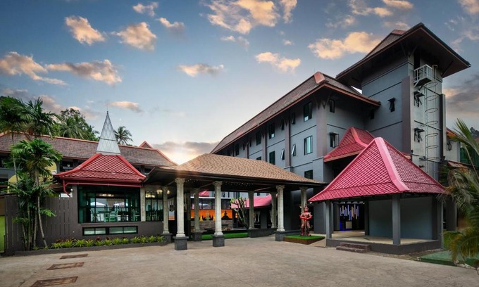Karon Resort | Tuana Hotels The Phulin Resort