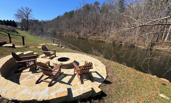 Cullowhee House | Tucked Inn on the Tuckasegee River.