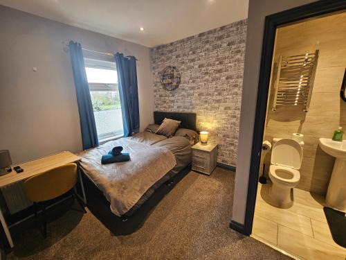 Leicester Apartment | Tudor Road House
