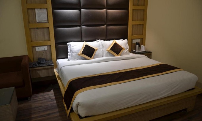 Katra Hotel | Tulip Tree Hotel