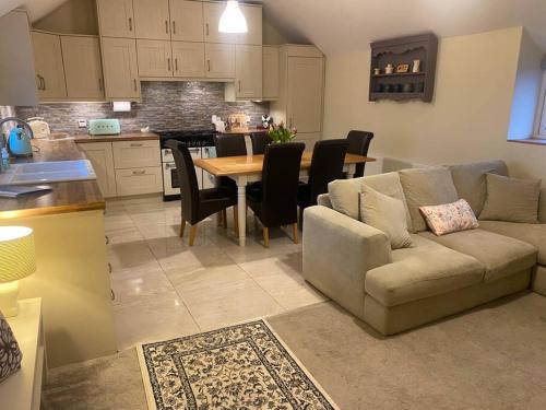 Newcastle House | Tullybrannigan Barn