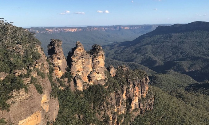 Wentworth Falls Cottage | Tullys Hut - Walk to Hikes, Waterfalls, Views