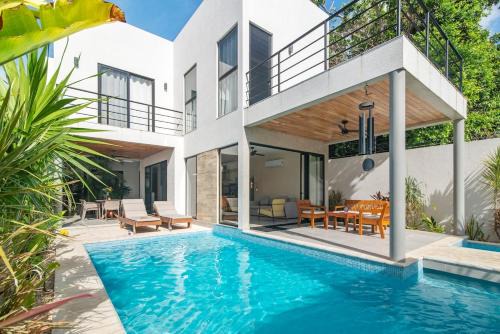 La Veleta Villa | Tulum Private Villa Karol For10-BBQ-5 Beds-Pool-Parking
