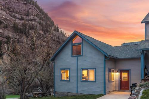Ouray House | Tumble-Inn