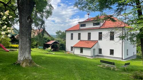 Prachatice Cabin | Turistická chata Libínské Sedlo