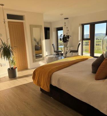 Glanton Apartment | Turnpike House