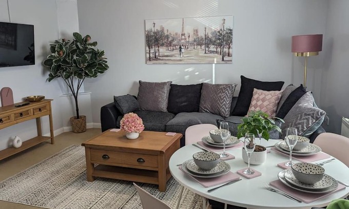 Headington Apartment | Turtle Dove Apartment