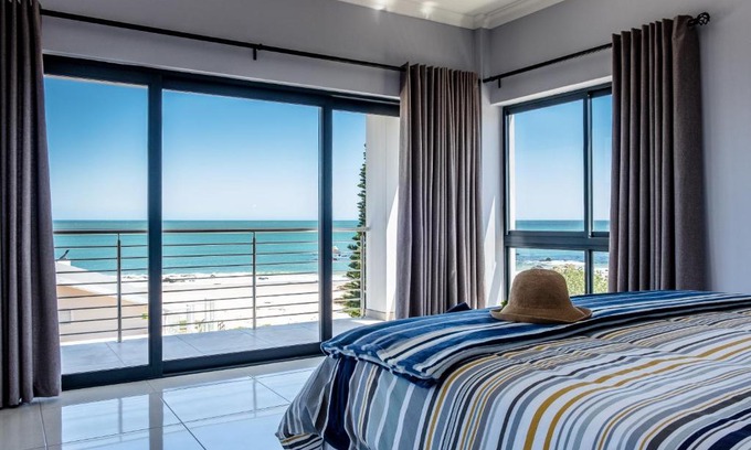 Britannia Bay Villa | Turtle n Tides